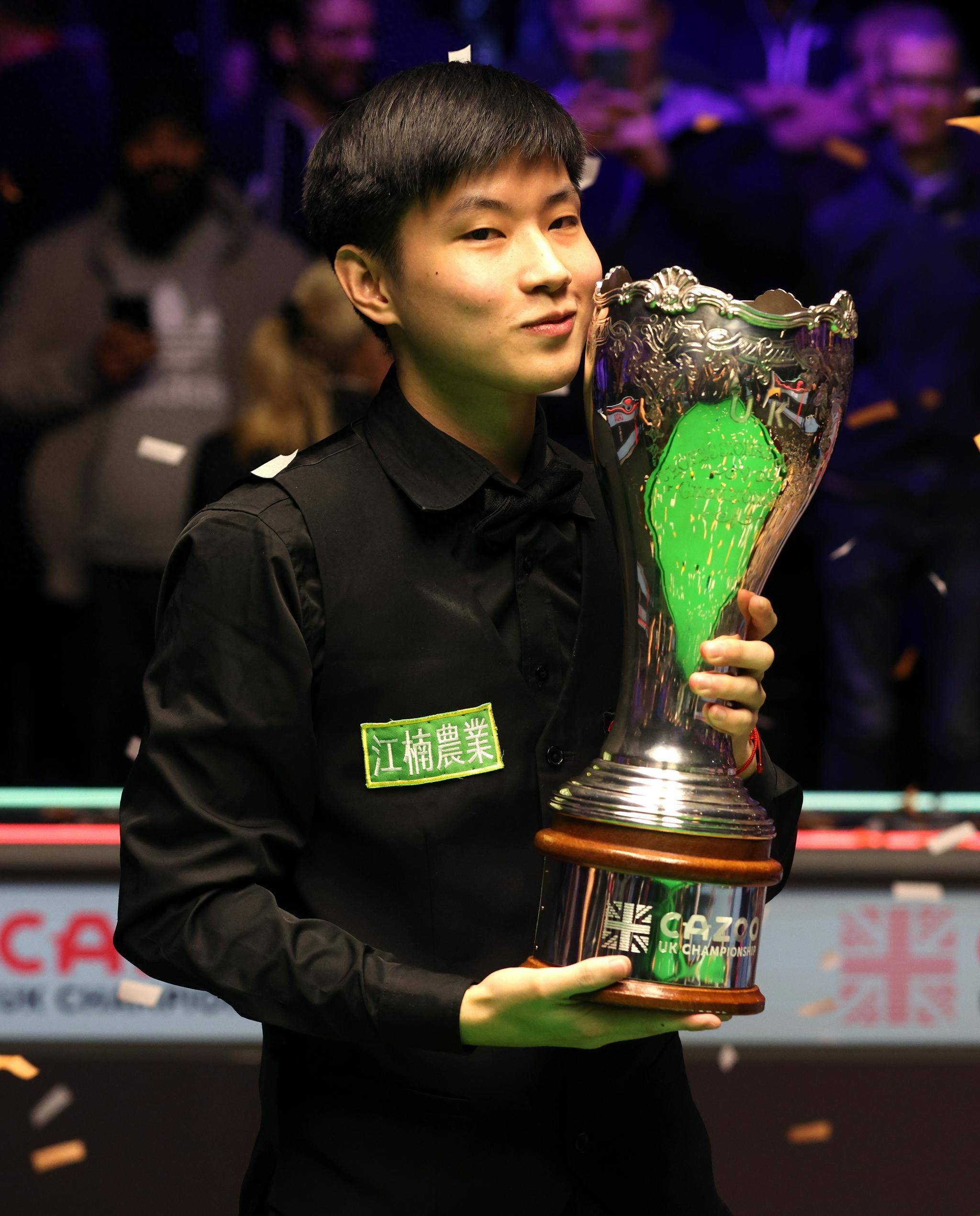 随着梅西和 随着梅西和