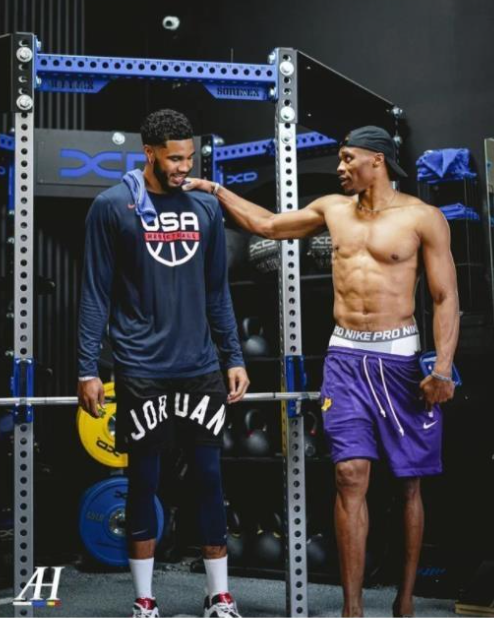 他在中前场 他在中前场